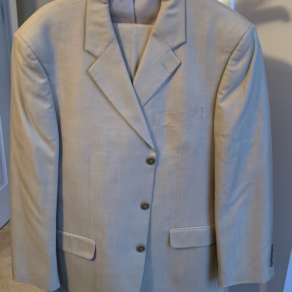 Men’s two piece suit. 43 Chest 33 waist